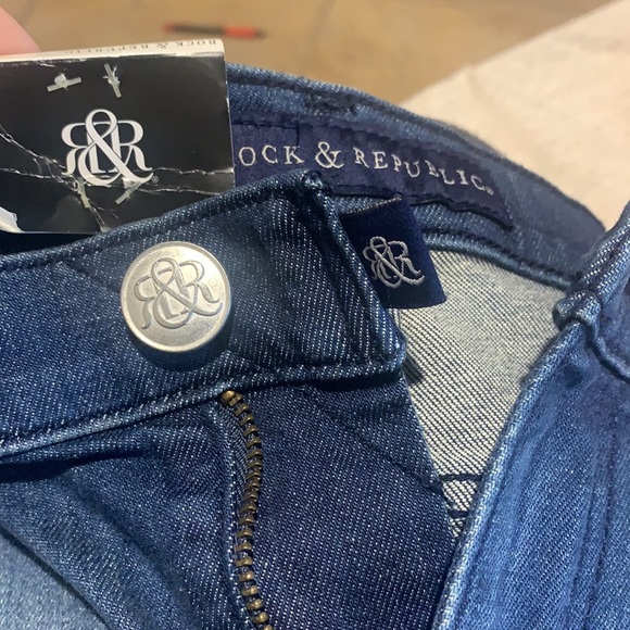 NWT studded jean shorts - Picture 6 of 7